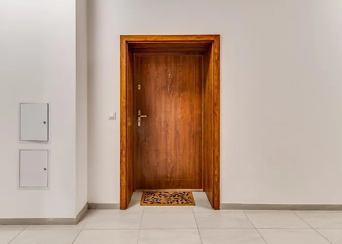 Uroczy Zakatek דירה